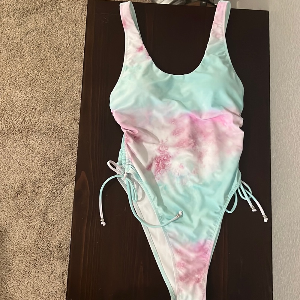 Cupshe one piece swimsuit